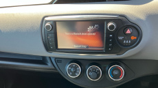 Toyota Yaris 1.33 VVT-i Icon 5dr Petrol Hatchback